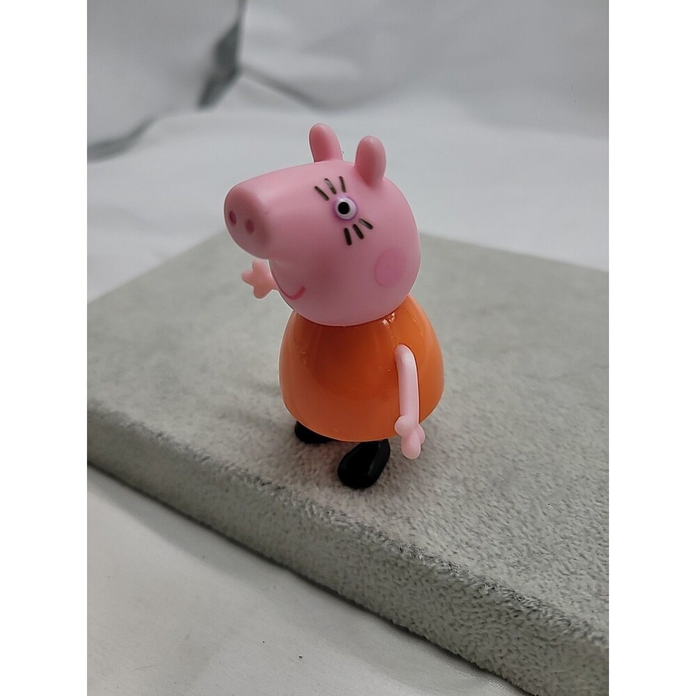 Mommy Pig Action Figure in Orange Dress 3” from Peppa Pig
